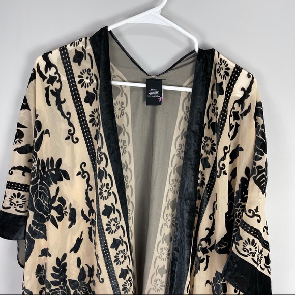 Velvet embroidered tassel poncho shawl cream black - Picture 2 of 8